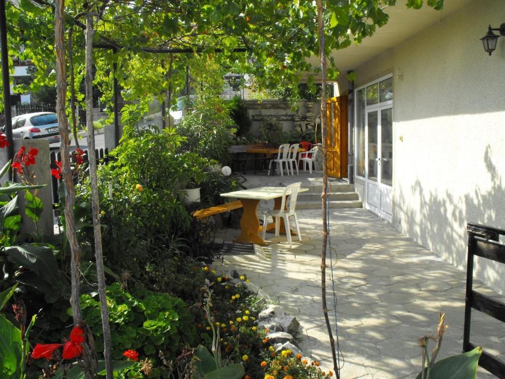 Къща За Гости Каракачанов Sozopol Exterior foto